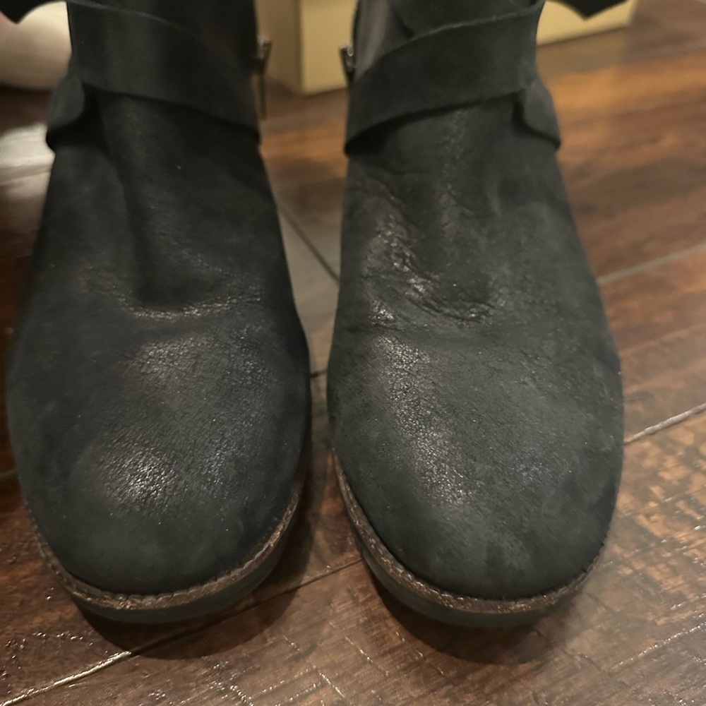 Sorel Black Ankle Booties - Picture 9 of 9